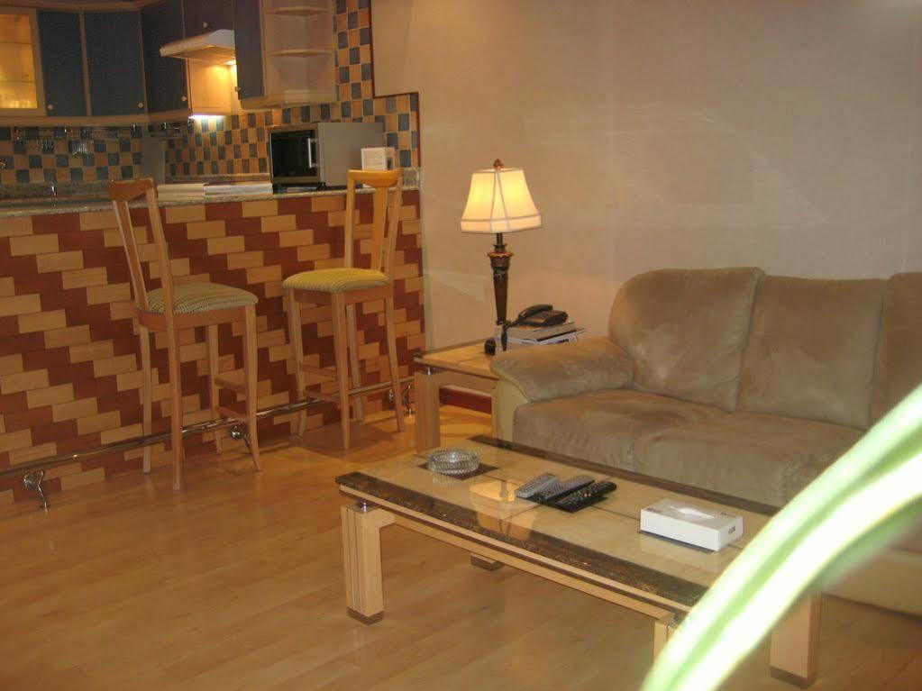 E5 Apartments Manama Eksteriør billede